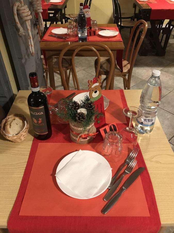 Il Grifo Hotel E Bisteccheria Toscana Montepulciano Stazione Restaurant bilde