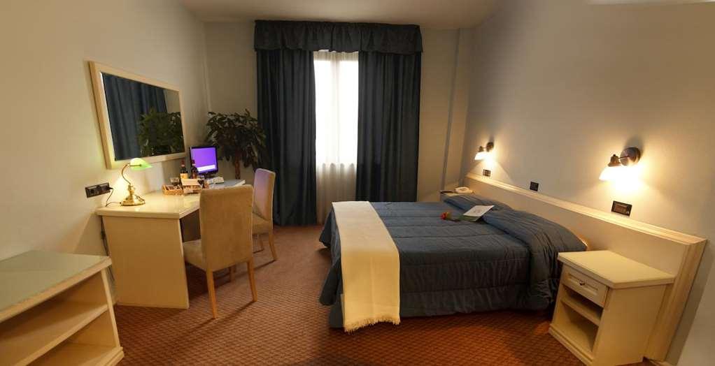 Il Grifo Hotel E Bisteccheria Toscana Montepulciano Stazione Rom bilde