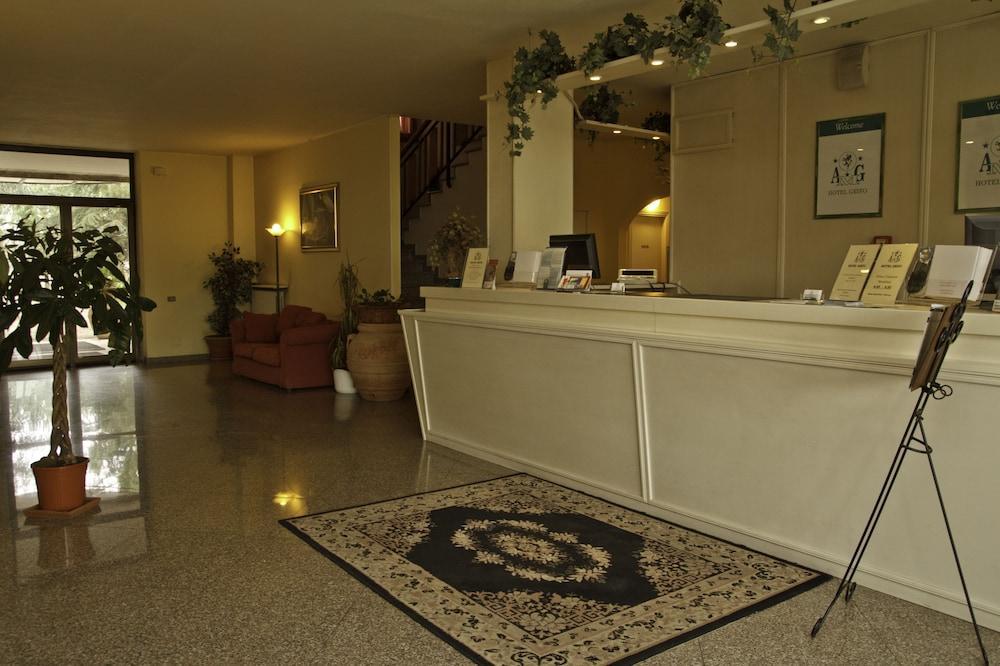 Il Grifo Hotel E Bisteccheria Toscana Montepulciano Stazione Eksteriør bilde