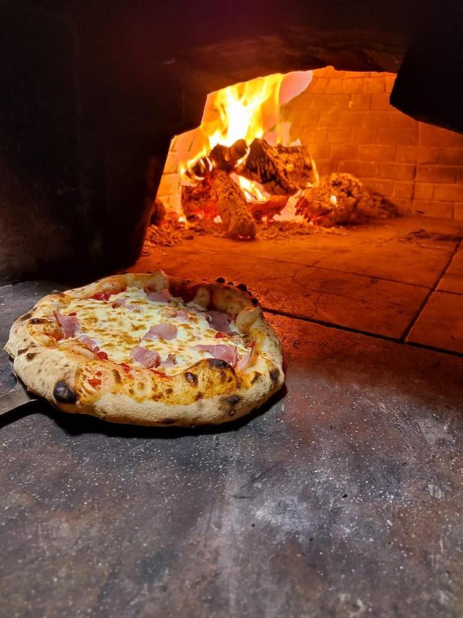 Il Grifo Hotel E Bisteccheria Toscana Montepulciano Stazione Eksteriør bilde