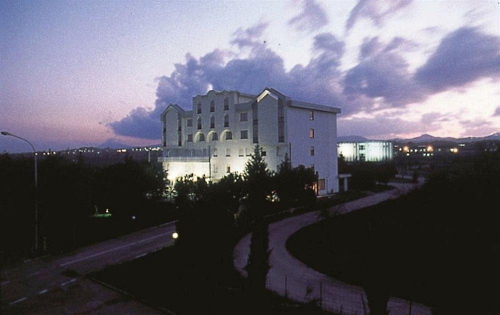 Il Grifo Hotel E Bisteccheria Toscana Montepulciano Stazione Eksteriør bilde